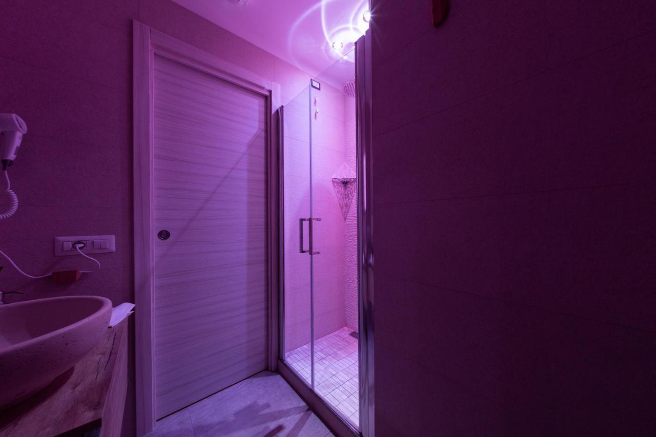 Single Room Private Bathroom